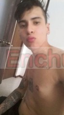 Hola me llamó santiago soy joven caliente disponible para tus fantasía