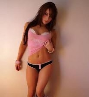 Alicia Gay, travestis, prostitutas en Santiago |  Alicia bebita 19 a&ntilde;os mojadita besitos con lengua dame rico y duro , Tetoncita muy mamona 