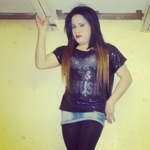 Kelly Gay, travestis, prostitutas en Santiago |  Recien llegada a tu pais con 20 cm de dotacion y bien lechera, De cabello negro ojos marrones y piel blanca 