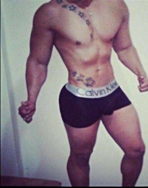 Alexander FUTBOLISTA RICO DISCRETO VICIOSO MORBOSO Gay, travestis, prostitutas en Santiago |  Scort vip