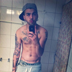 Alonsito Gay, travestis, prostitutas en Santiago |  Flaquito tatuado muy caliente y gosador solo llama, No te arrepentiras hago todo lo que quiras 