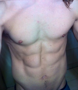 Andres Gay, travestis, prostitutas en Providencia |  Joven gigol&oacute; de 25 a&ntilde;os. (solo mujeres), Gigolo acompa&ntilde;ante mujeres maduras sexo