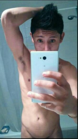 Joven 18 Gay, travestis, prostitutas en Santiago |  Soy un joven 18 gay virgen nesecito ayuda econ&oacute;mico  de alg�n mayor o maduro wasap+56930829665, No soy ( puto) soy un joven extranjero recien llegado ven