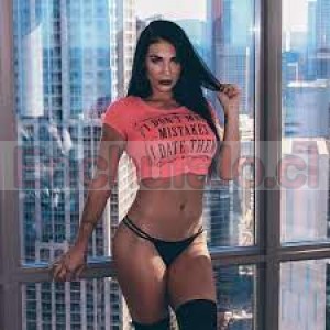 Carolina  Gay, travestis, prostitutas en Recoleta |   985989585 sensual y sotisficada tetona y culona natural, Sensual tetona disponible